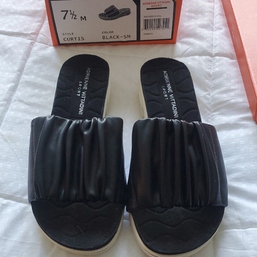 Adrienne Vittadini Black Ruched Sandals